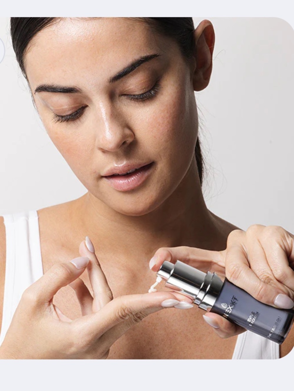 NEXXT NIB Revive Retinol Serum - 30ml - Picture 3 of 5